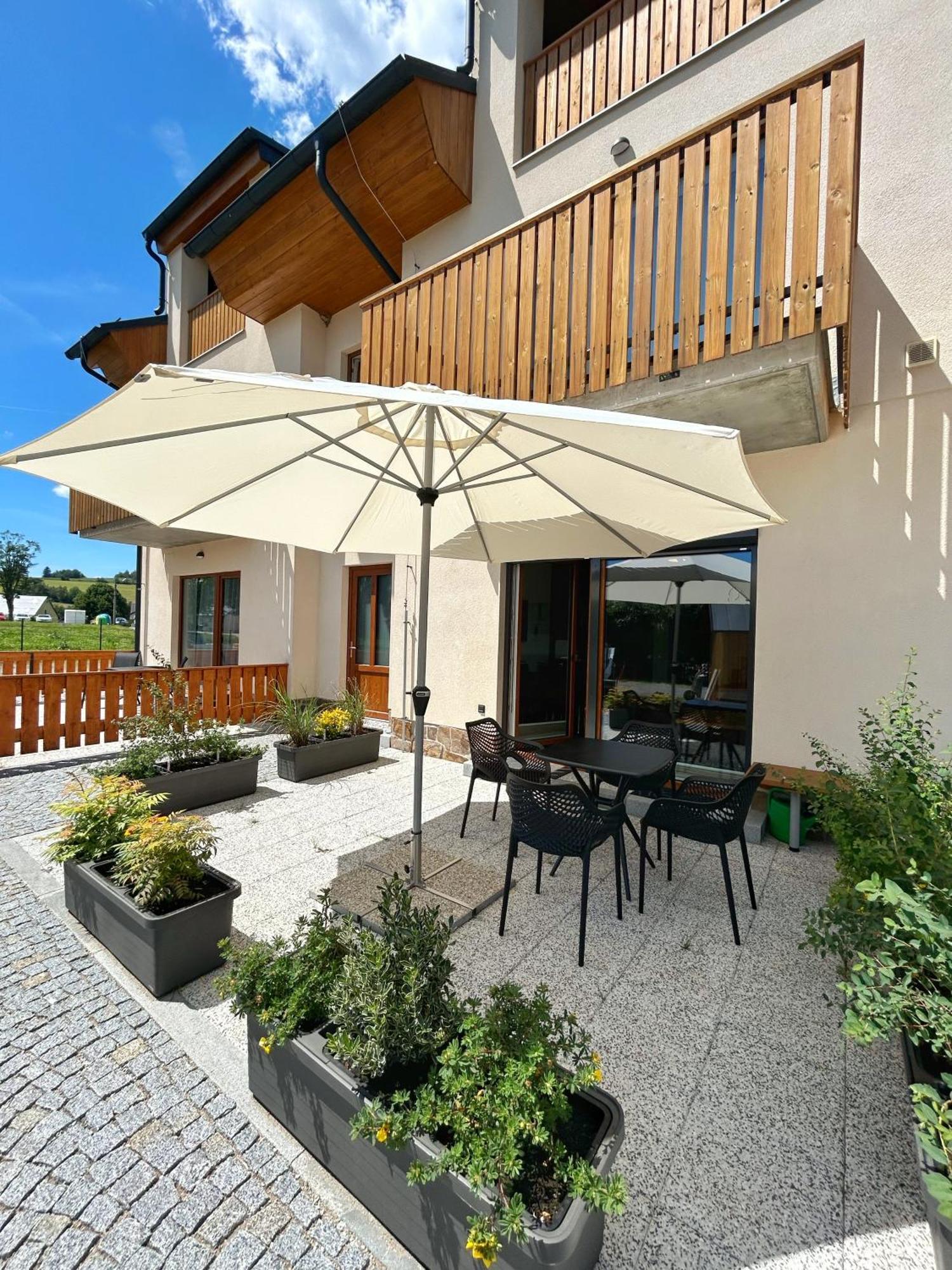 Apartman Se Slunnou Teraskou V Kasperkach Кашперске-Гори Экстерьер фото
